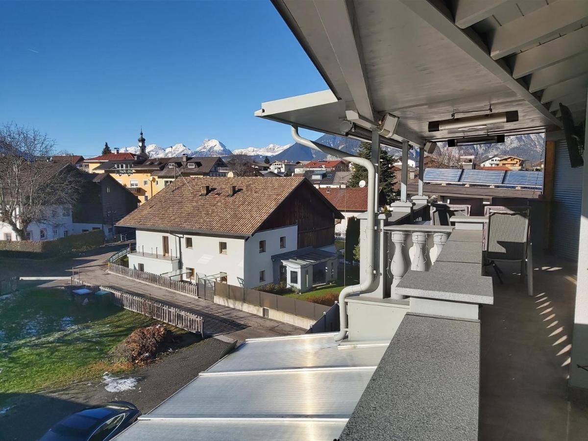 Penthouse-Feeling Mabea Appartement Innsbruck Buitenkant foto