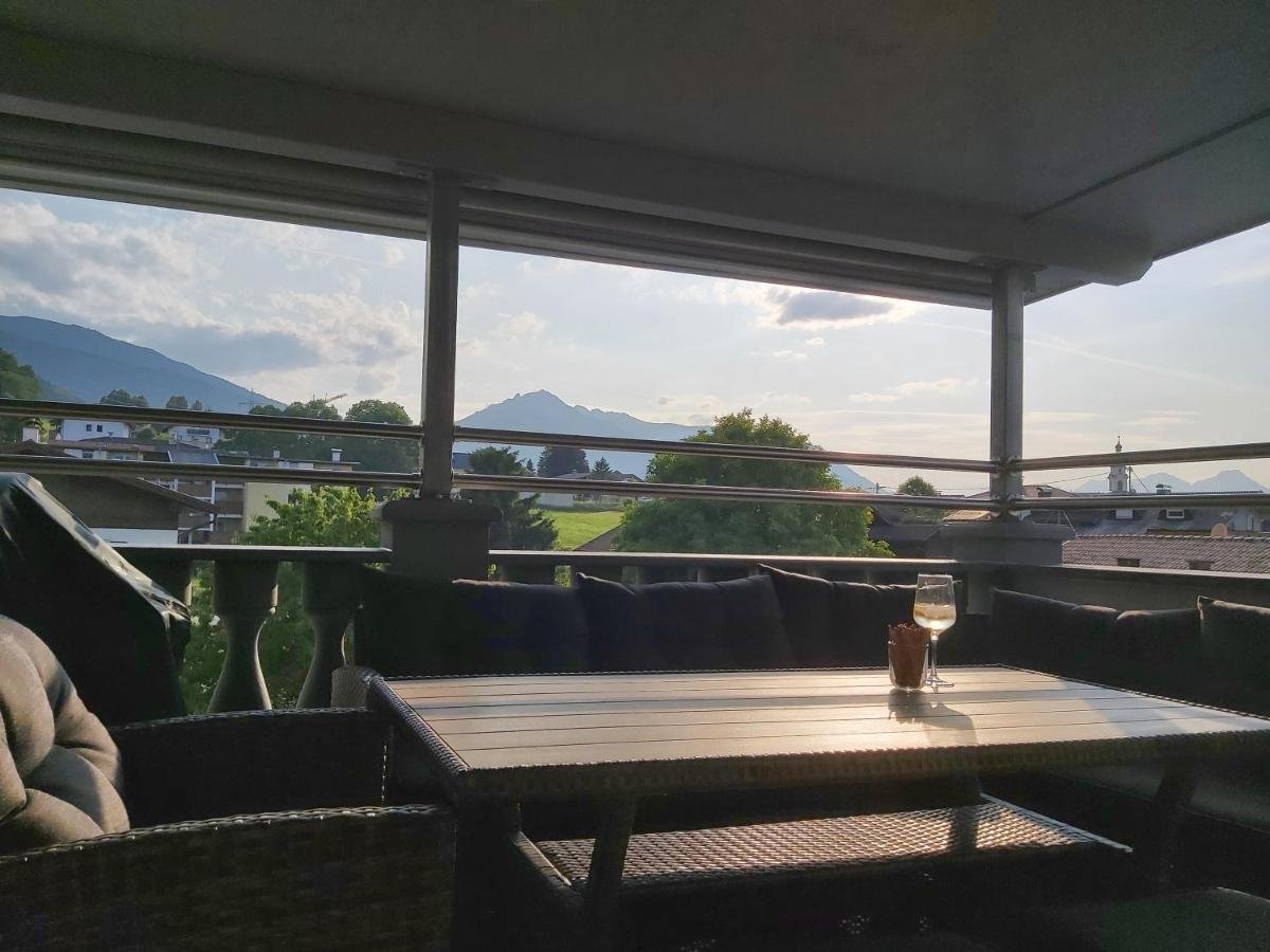 Penthouse-Feeling Mabea Appartement Innsbruck Buitenkant foto